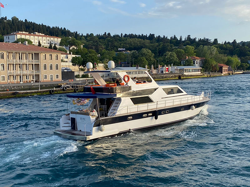 yacht rental in istanbul